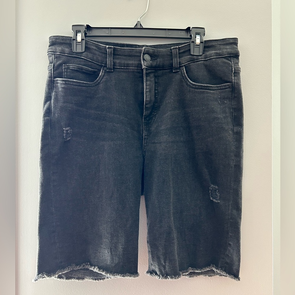 (14)Denver Hayes Bermuda Shorts